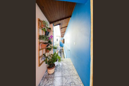 Corredor Lateral  de casa à venda com 3 quartos, 150m² em Vila Carioca, Guarulhos