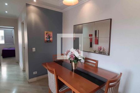 Sala  de apartamento para alugar com 3 quartos, 75m² em Quitaúna, Osasco