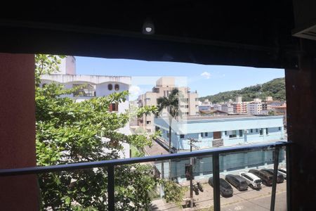 Sala de apartamento para alugar com 2 quartos, 100m² em Jardim Tres Marias, Guarujá