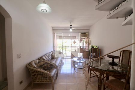 Sala de apartamento para alugar com 2 quartos, 100m² em Jardim Tres Marias, Guarujá