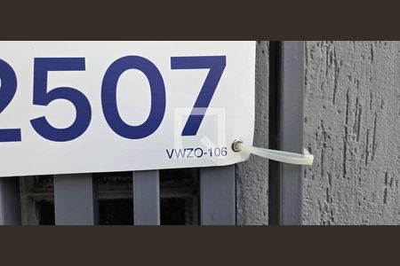 Plaquinha instalada de apartamento para alugar com 3 quartos, 87m² em Santa Lúcia, Belo Horizonte