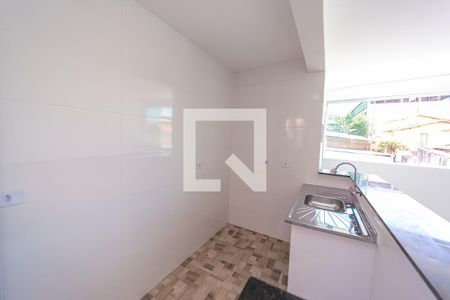 Sala/Cozinha de apartamento para alugar com 2 quartos, 45m² em Vila Paranagua, São Paulo