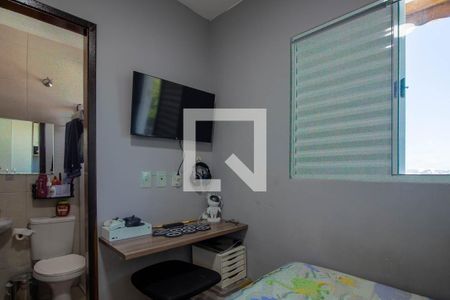 Suíte 1 de casa para alugar com 2 quartos, 64m² em Jardim Helga, São Paulo