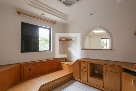 Quarto 1 de apartamento à venda com 4 quartos, 196m² em Jardim da Saúde, São Paulo