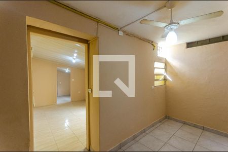 Quarto 2 de casa para alugar com 2 quartos, 90m² em Vila Bonilha, São Paulo