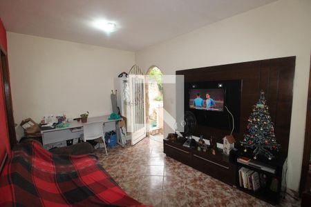 Sala de casa para alugar com 2 quartos, 90m² em Vila Valqueire, Rio de Janeiro