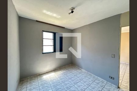 Quarto 1 de apartamento para alugar com 2 quartos, 45m² em Parque Jurema, Guarulhos