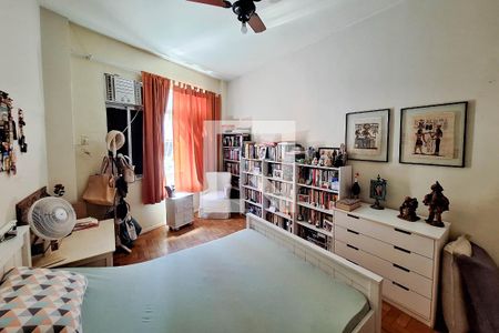 Quarto 1 de apartamento à venda com 2 quartos, 117m² em Santa Rosa, Niterói