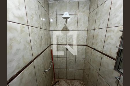 Banheiro de serviço de casa à venda com 3 quartos, 92m² em Vila Dionisia, São Paulo