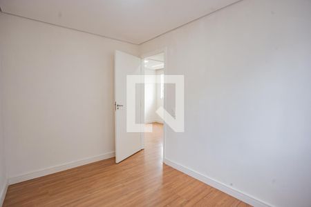 Quarto 1 de apartamento para alugar com 2 quartos, 42m² em Parque Bristol, São Bernardo do Campo