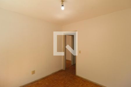Quarto 1 de apartamento para alugar com 2 quartos, 50m² em Sarandi, Porto Alegre