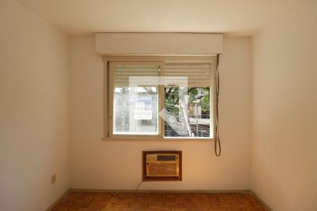 Quarto 1 de apartamento para alugar com 2 quartos, 50m² em Sarandi, Porto Alegre