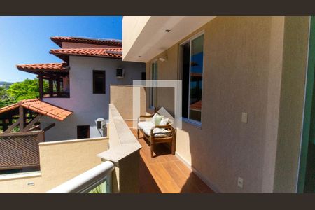 Casa de Condomínio à venda com 4 quartos, 500m² em Piratininga, Niterói