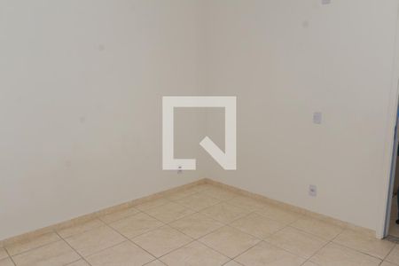 Sala de apartamento para alugar com 2 quartos, 43m² em Cosmos, Rio de Janeiro