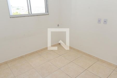 Quarto 1 de apartamento para alugar com 2 quartos, 43m² em Cosmos, Rio de Janeiro