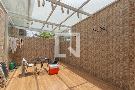 Casa de Condomínio à venda com 2 quartos, 80m² em Rio Branco, Canoas