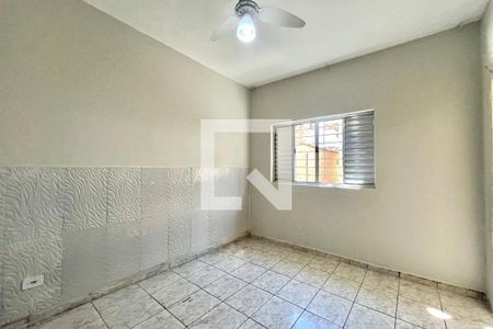 Quarto de casa para alugar com 1 quarto, 48m² em Vila Guarani (zona Sul), São Paulo