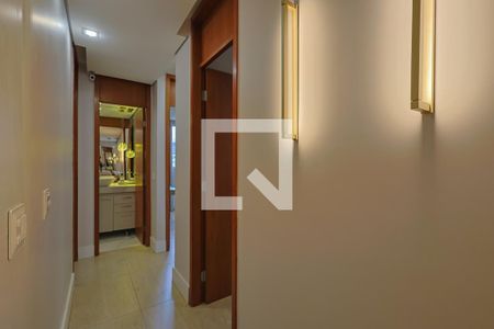 Corredor de apartamento à venda com 3 quartos, 85m² em Buritis, Belo Horizonte