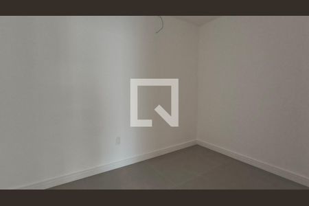 Closet da Suíte 1 de casa de condomínio à venda com 3 quartos, 160m² em Vargem Grande, Rio de Janeiro