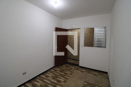 Quarto de casa para alugar com 2 quartos, 100m² em Vila Industrial, São Paulo