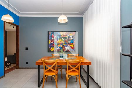 Sala 2 de casa à venda com 3 quartos, 194m² em Nova Gameleira, Belo Horizonte