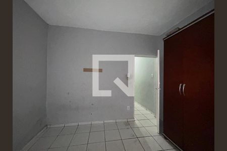 Quarto 2 de casa para alugar com 2 quartos, 50m² em Vila Nina, São Paulo