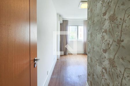 Quarto de apartamento para alugar com 2 quartos, 130m² em Laranjeiras, Rio de Janeiro