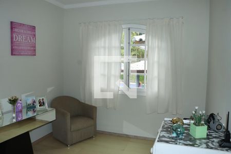 Casa de Condomínio para alugar com 4 quartos, 400m² em Granja Vianna, Cotia