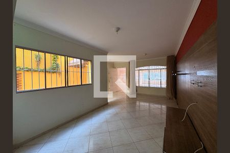 Sala de casa para alugar com 4 quartos, 285m² em Vila Assunção, Santo André