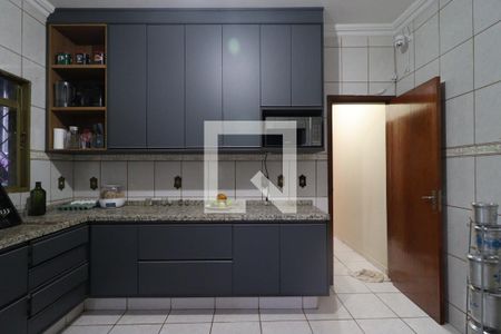 Cozinha de casa para alugar com 3 quartos, 132m² em Planalto Verde, Ribeirão Preto