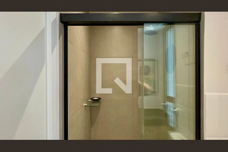 Banheiro de kitnet/studio para alugar com 1 quarto, 20m² em Cerqueira César, São Paulo