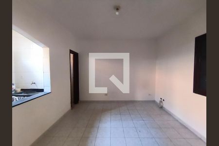 Sala/ Quarto de kitnet/studio para alugar com 1 quarto, 28m² em Liberdade, São Paulo
