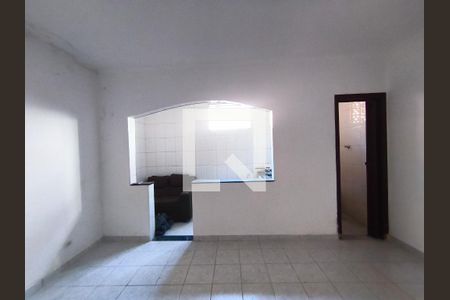 Sala/ Quarto de kitnet/studio para alugar com 1 quarto, 28m² em Liberdade, São Paulo