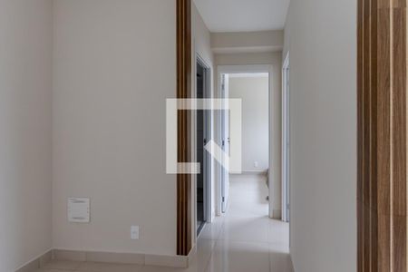 Corredor de apartamento para alugar com 2 quartos, 42m² em Água Branca, São Paulo