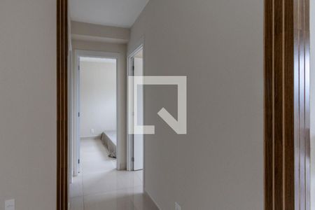 Corredor de apartamento para alugar com 2 quartos, 42m² em Água Branca, São Paulo