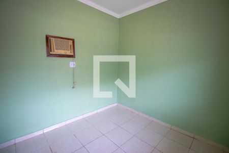 Quarto de casa para alugar com 1 quarto, 80m² em Vaz Lobo, Rio de Janeiro