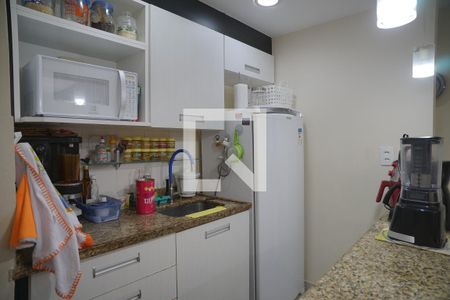 Cozinha de apartamento para alugar com 1 quarto, 60m² em Itaipu, Niterói