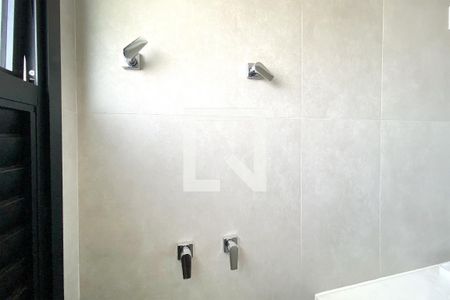 Banheiro de apartamento à venda com 2 quartos, 120m² em Marçola, Belo Horizonte