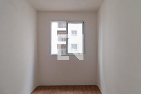 Quarto 1 de apartamento para alugar com 2 quartos, 34m² em Parque Industrial Tomas Edson, São Paulo