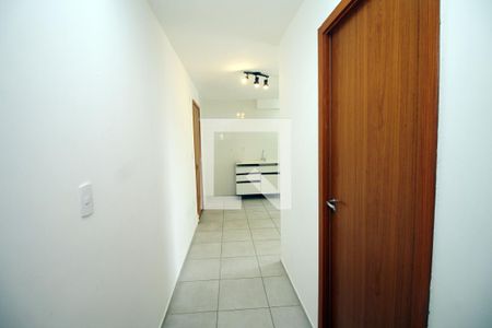 Sala - Corredor de apartamento para alugar com 2 quartos, 48m² em Inhaúma, Rio de Janeiro