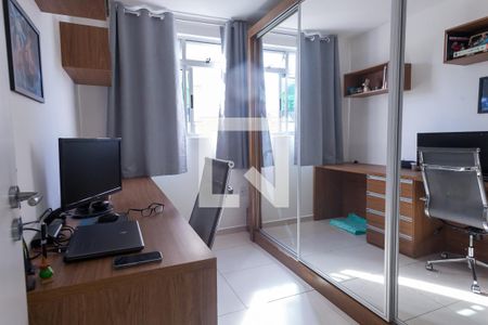 quarto 1 de apartamento à venda com 3 quartos, 63m² em Conjunto California, Belo Horizonte