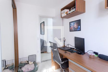 quarto 1 de apartamento à venda com 3 quartos, 63m² em Conjunto California, Belo Horizonte
