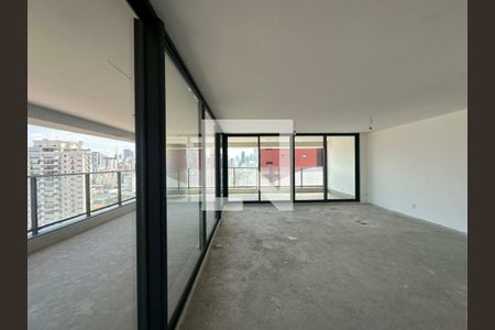 Apartamento à venda com 3 quartos, 230m² em Pinheiros, São Paulo