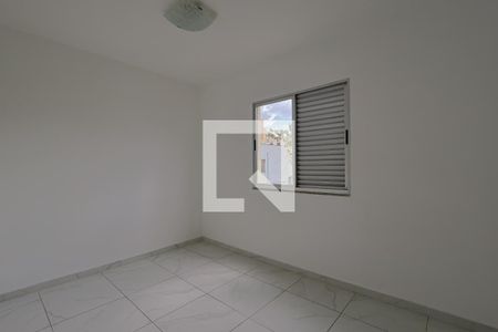 Quarto 2 de apartamento para alugar com 2 quartos, 60m² em Padre Eustáquio, Belo Horizonte