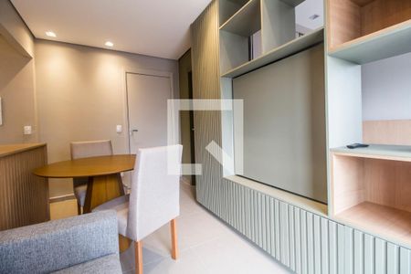 Sala  de apartamento para alugar com 1 quarto, 39m² em Empresarial 18 do Forte, Barueri