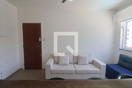 Sala de apartamento para alugar com 1 quarto, 60m² em Vila Alzira, Guarujá