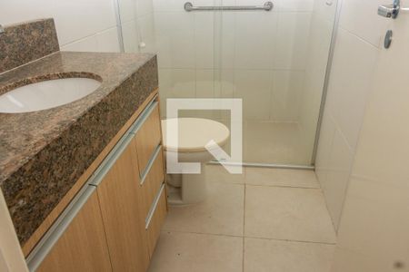 Banheiro da Suíte de casa de condomínio à venda com 3 quartos, 120m² em Vila do Castelo, São Paulo