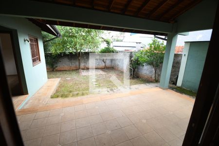 Sala - Vista de casa à venda com 4 quartos, 400m² em Parque São Quirino, Campinas
