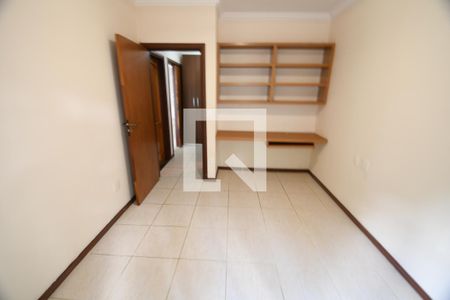 Quarto 1 - Suíte de casa à venda com 4 quartos, 400m² em Parque São Quirino, Campinas