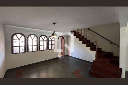 Sala de casa para alugar com 3 quartos, 265m² em Campestre, Santo André